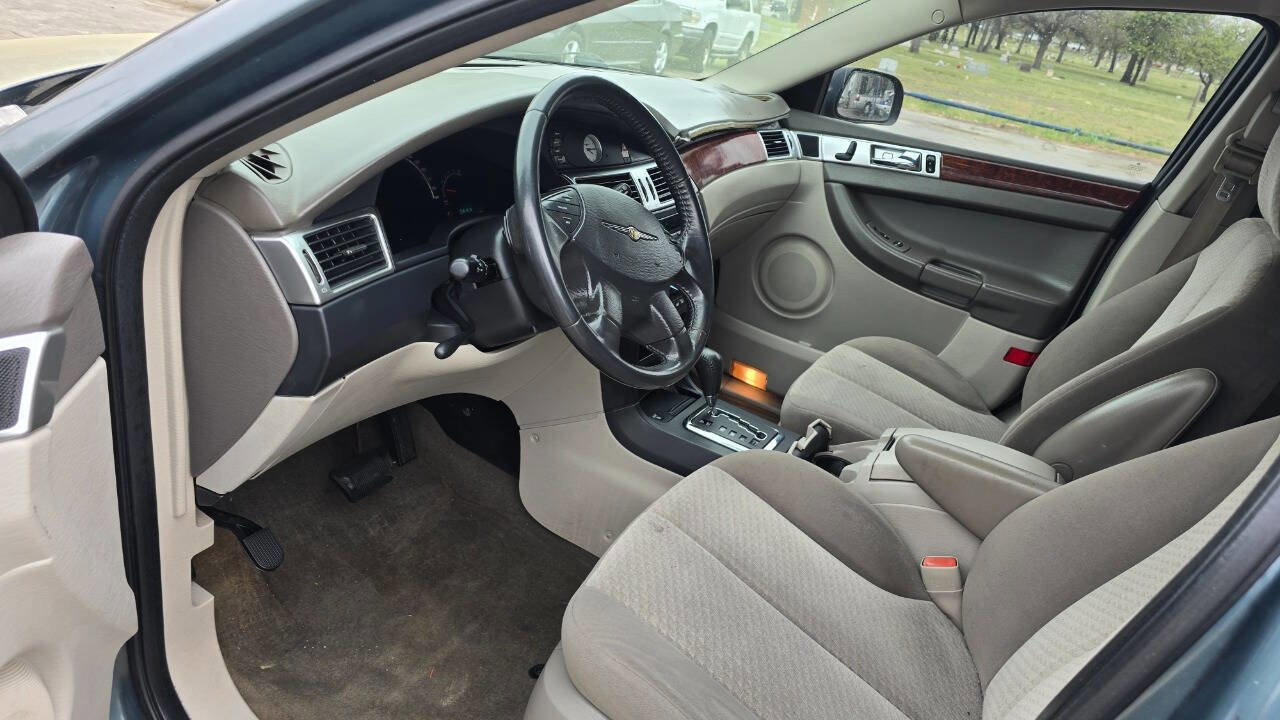 Used 2005 Chrysler Pacifica Touring image 7
