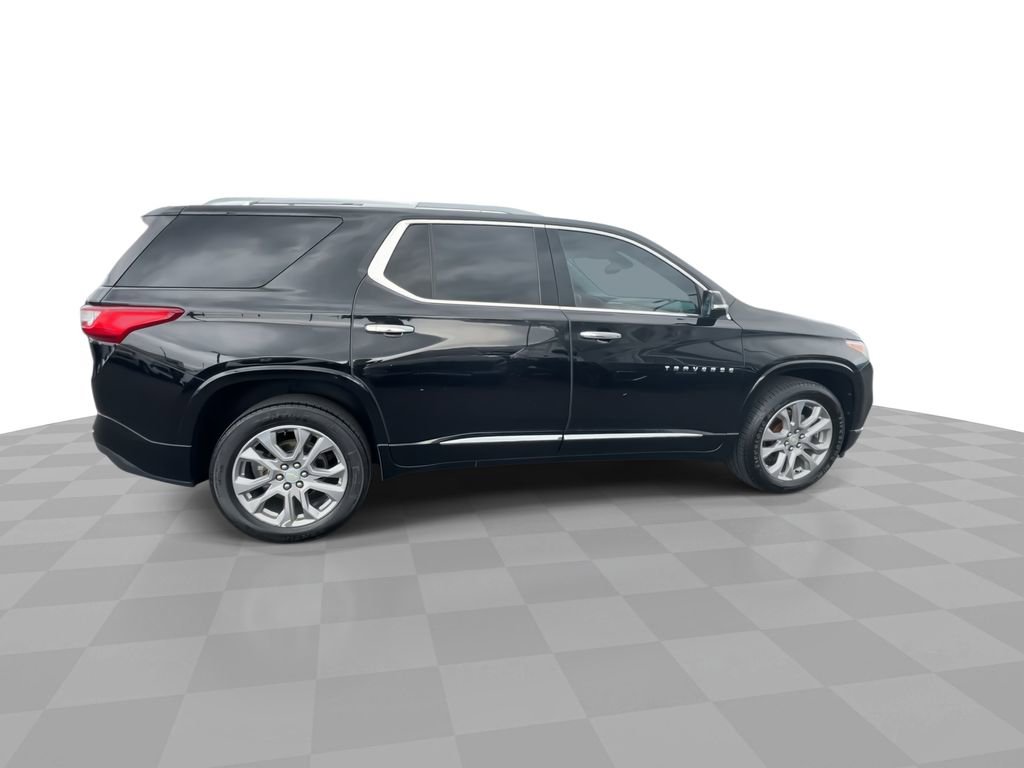 Used 2018 Chevrolet Traverse Premier w/ Driver Confidence II Package FWD image 8