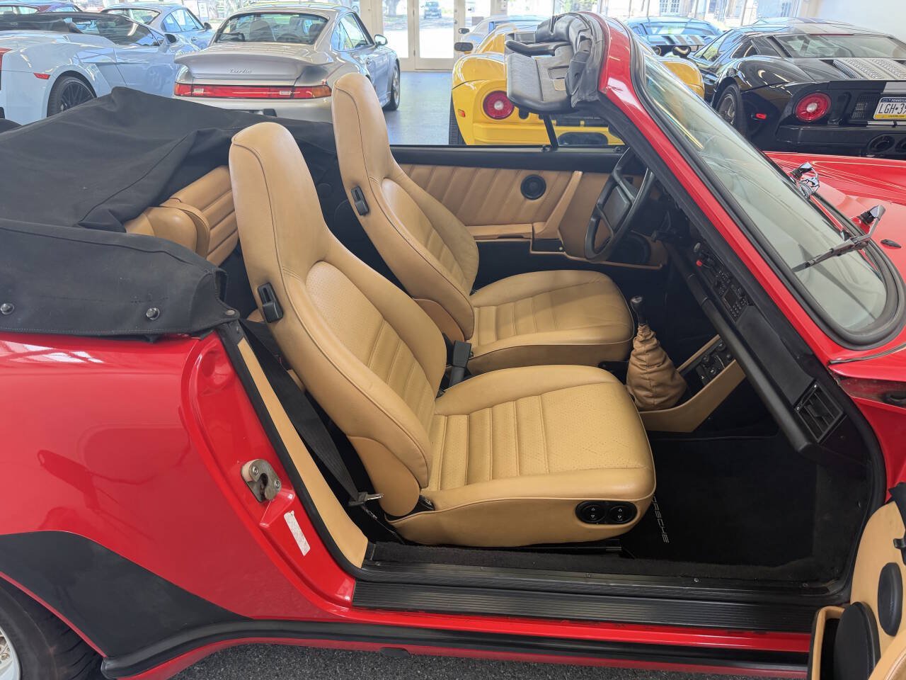 Used 1988 Porsche 911 Carrera RWD image 25