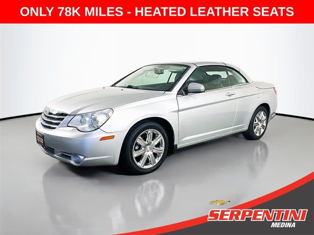 Used 2010 Chrysler Sebring Limited image 1