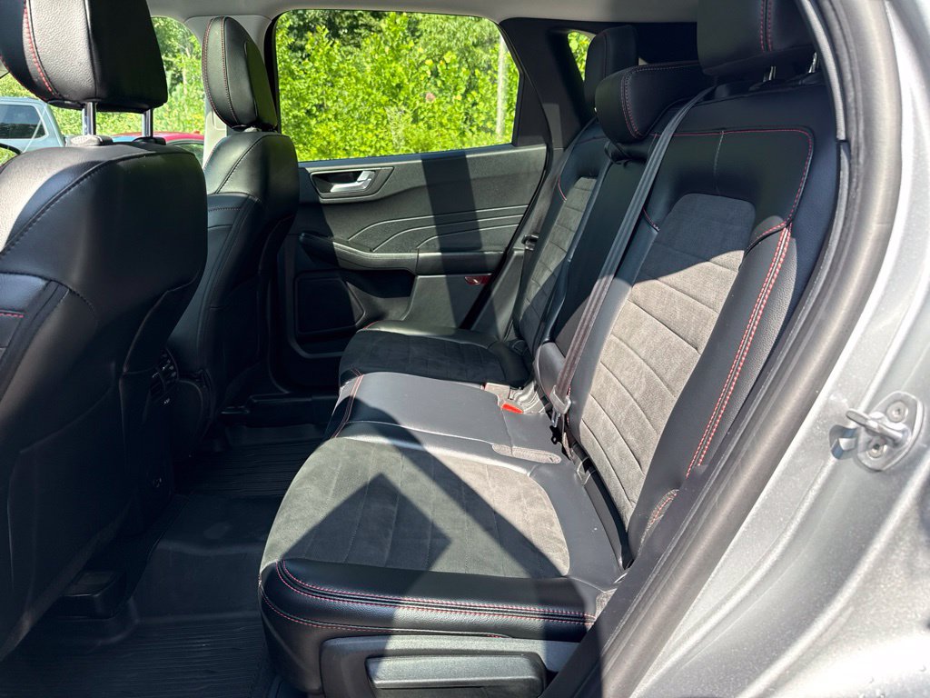Used 2022 Ford Escape SEL w/ SEL Stealth AWD Package image 31