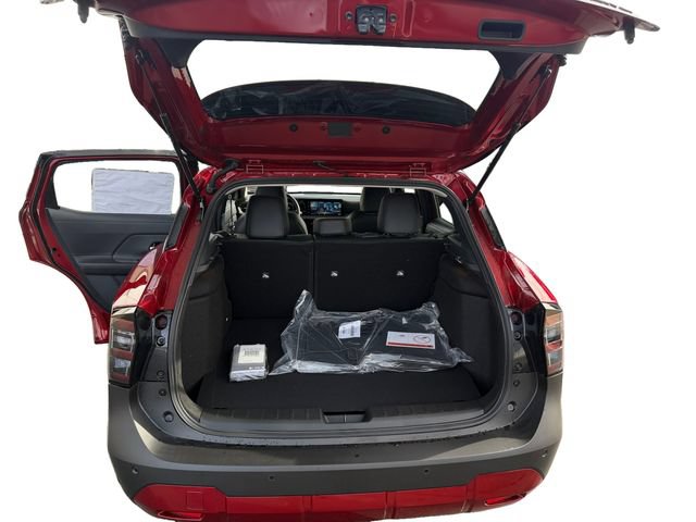 New 2026 Nissan Kicks SR AWD/4WD image 8