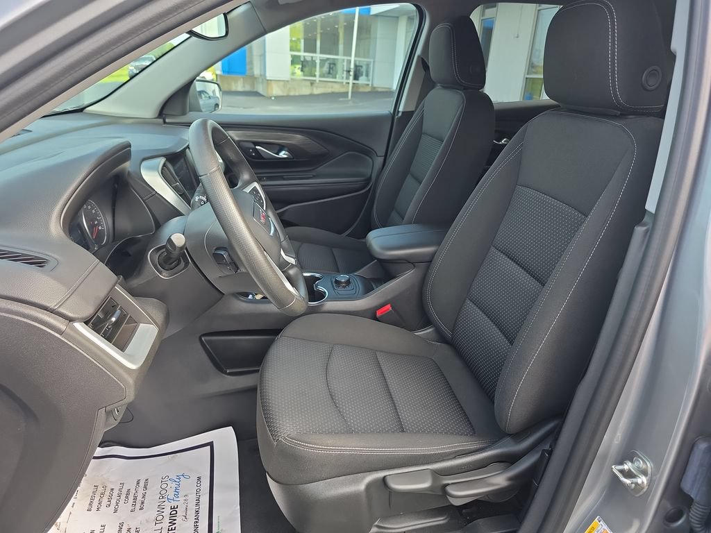 Used 2024 GMC Terrain SLE AWD/4WD image 11