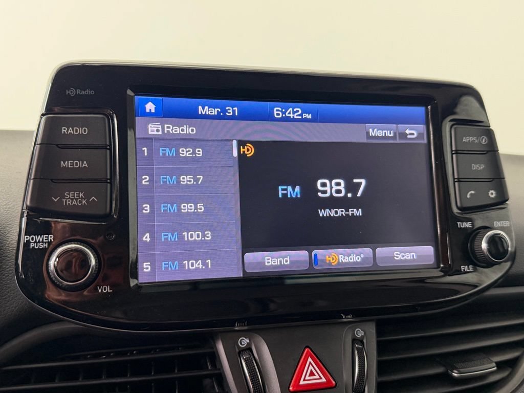 Used 2020 Hyundai Elantra GT FWD image 20