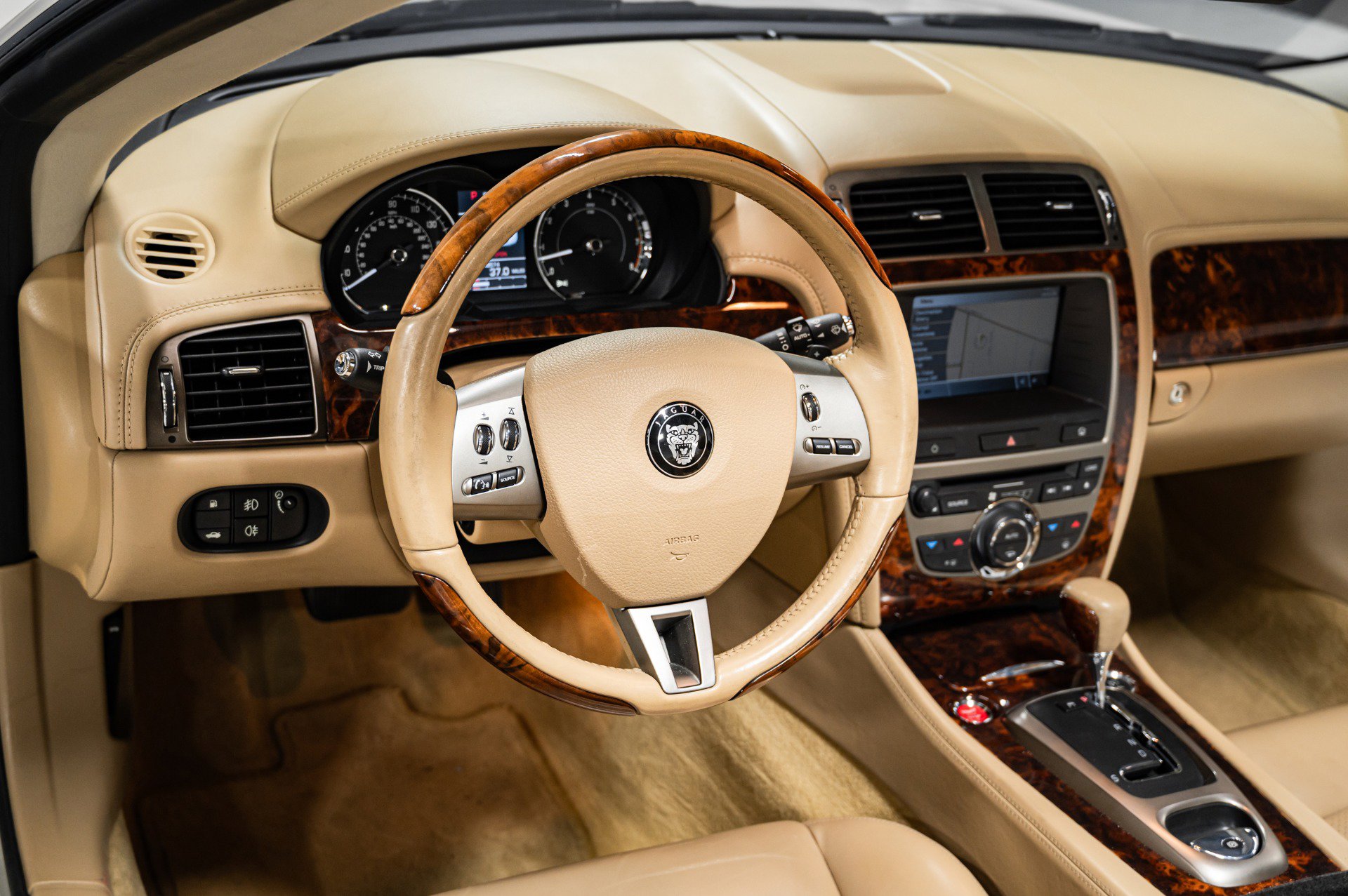 Used 2007 Jaguar XK Convertible image 20