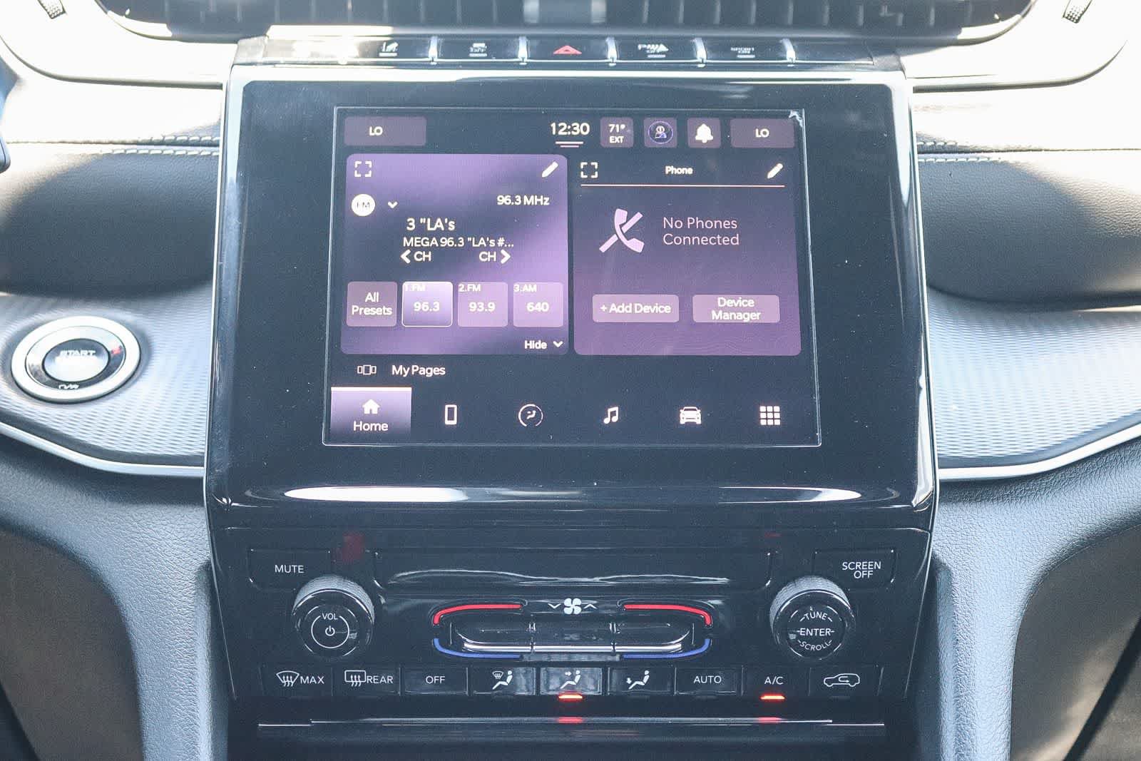 Used 2025 Jeep Grand Cherokee L Laredo RWD image 13