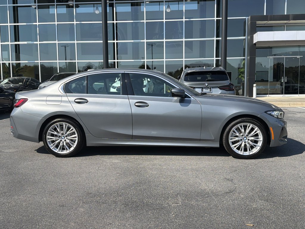 Used 2024 BMW 330i Sedan RWD image 2
