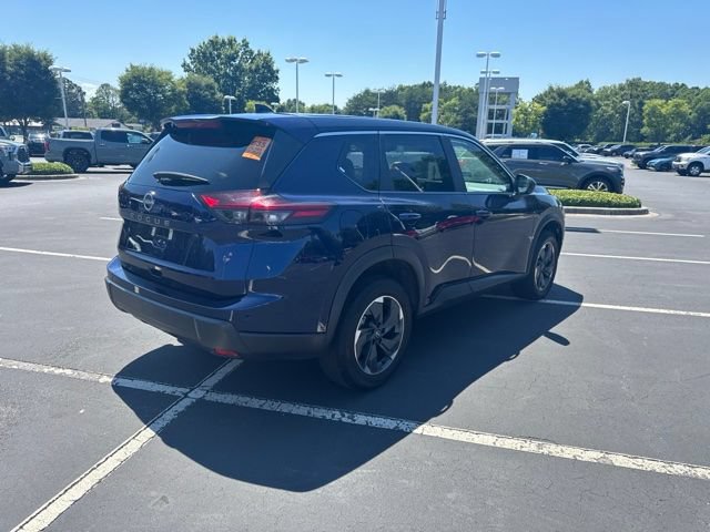 Used 2025 Nissan Rogue SV FWD image 4