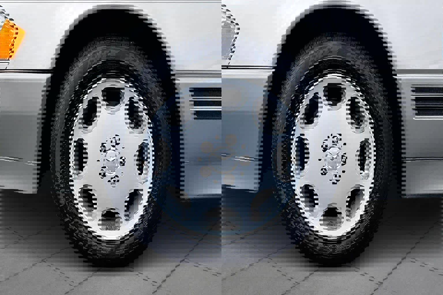 Used 1995 Mercedes-Benz SL 500 image 11