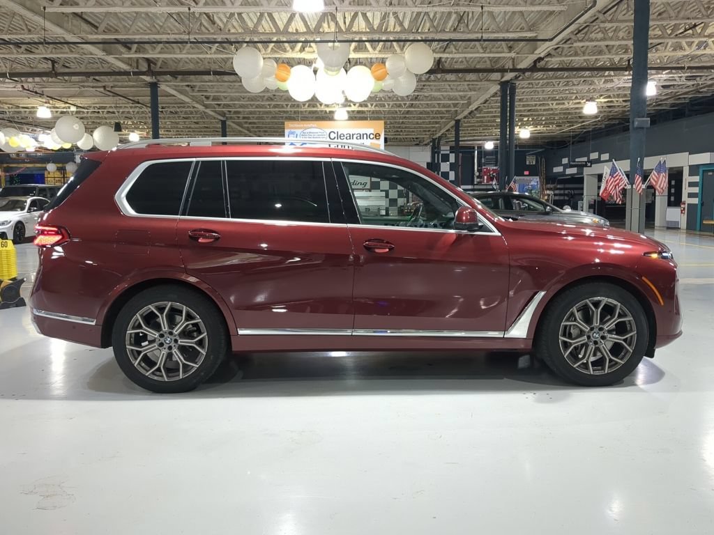 Certified 2024 BMW X7 xDrive40i w/ Executive Package AWD/4WD image 7