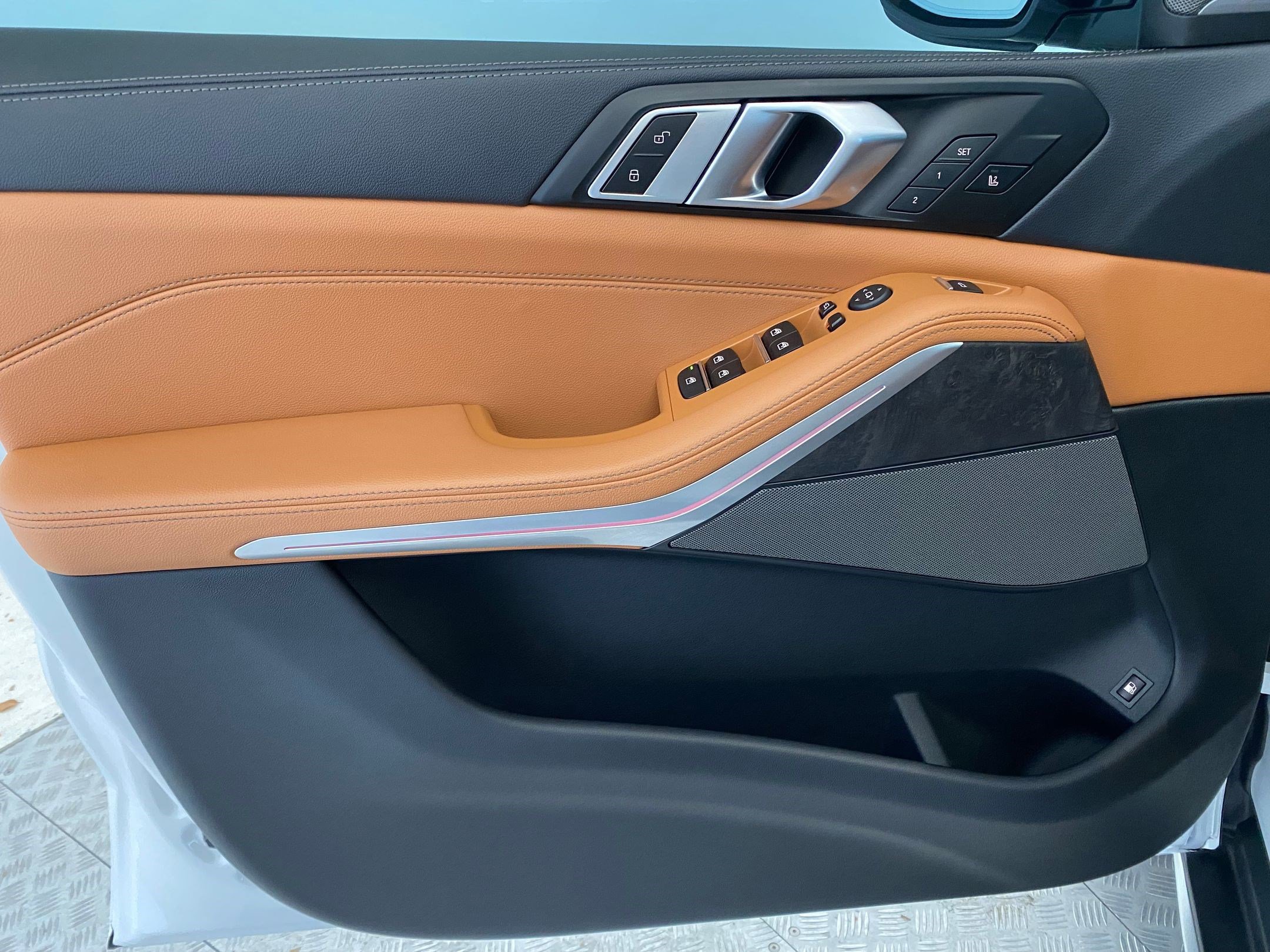 Certified 2022 BMW X5 xDrive45e image 11