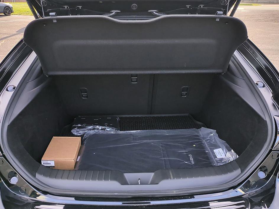New 2026 MAZDA MAZDA3 2.5 S Hatchback w/ Premium Pkg FWD image 30
