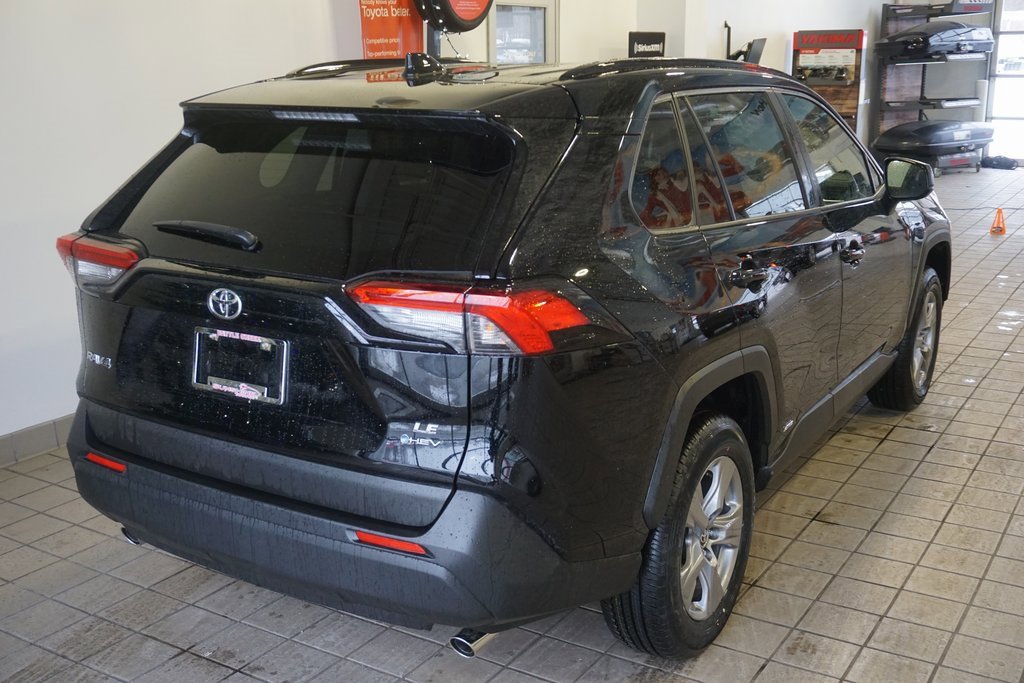 New 2025 Toyota RAV4 LE image 15