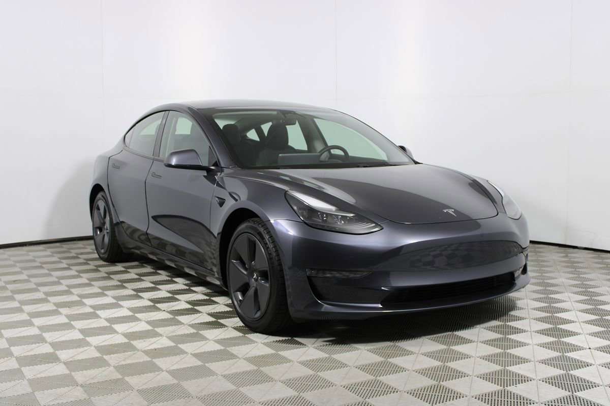 Used 2023 Tesla Model 3 Standard Range image 27