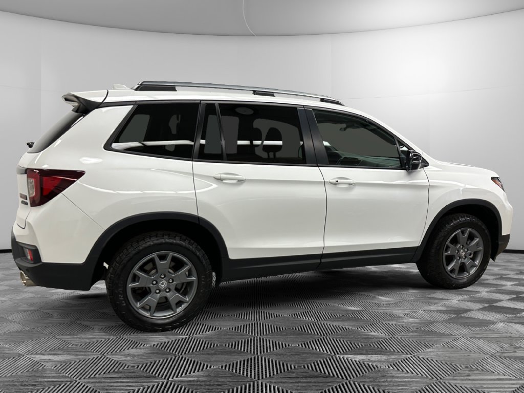 Used 2025 Honda Passport TrailSport image 6