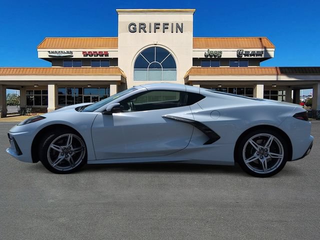 Used 2021 Chevrolet Corvette Stingray Coupe w/ 1LT RWD image 7