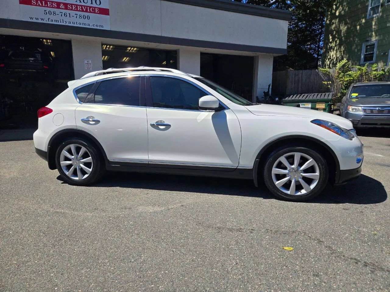 Used 2013 INFINITI EX37 Journey w/ Premium Pkg image 3