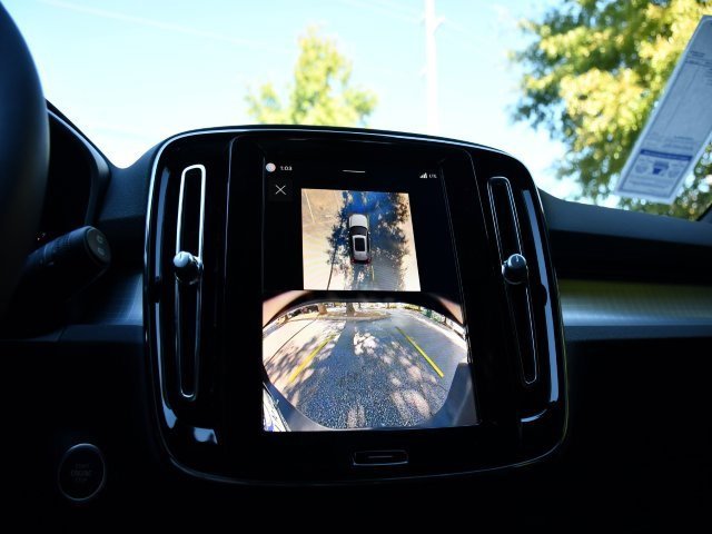 New 2026 Volvo XC40 B5 Ultra w/ Protection Package Premier image 14