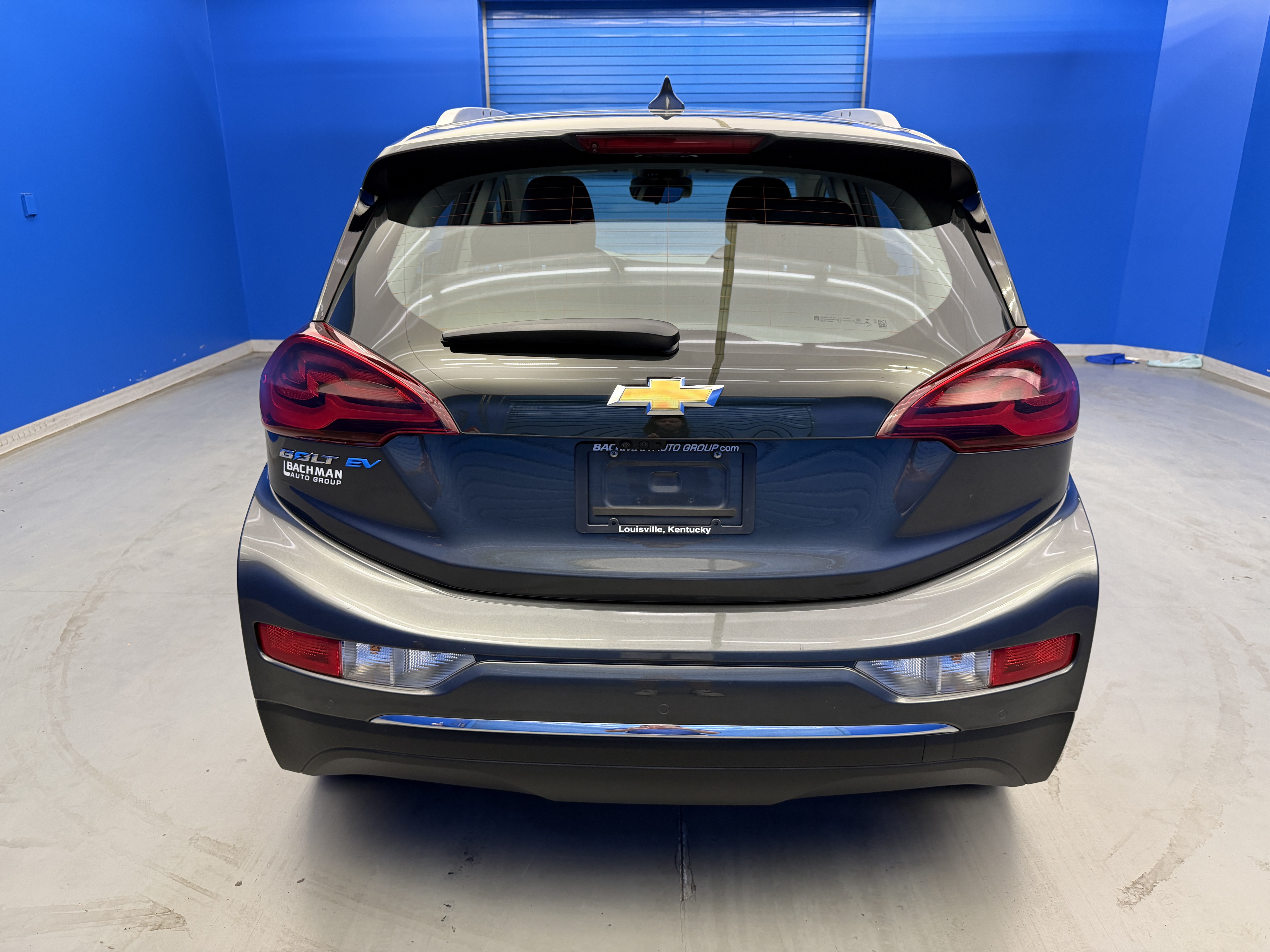 Used 2020 Chevrolet Bolt Premier w/ Infotainment Package FWD image 6