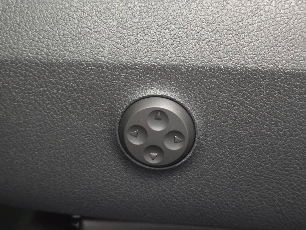 New 2026 Mercedes-Benz GLC 300 4MATIC image 35