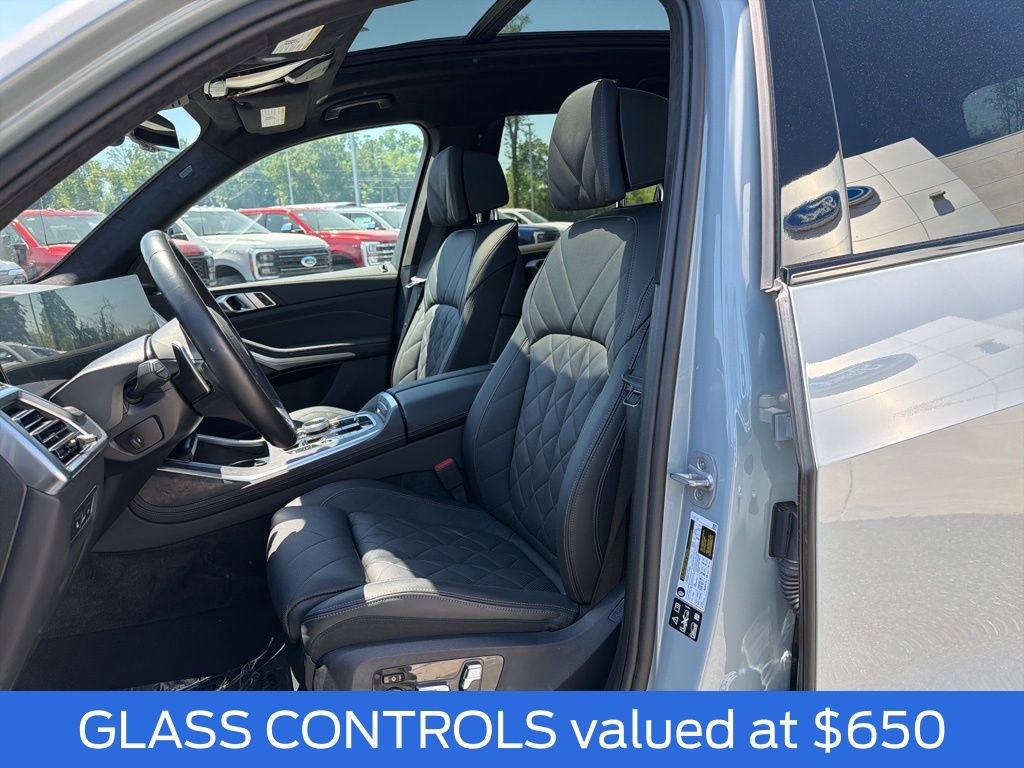 Used 2025 BMW X7 xDrive40i w/ M Sport Package image 10