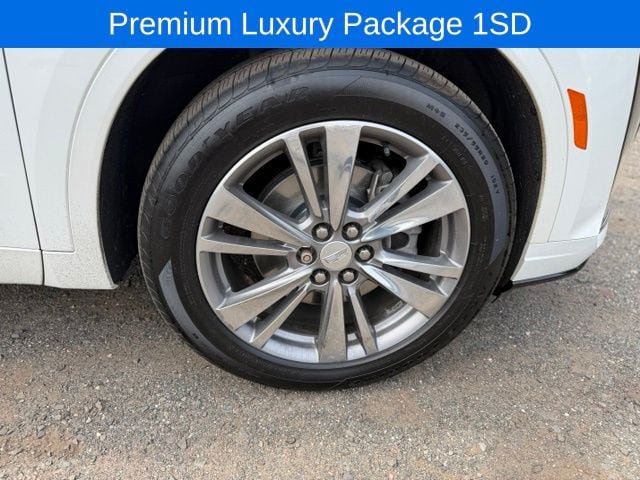 Used 2022 Cadillac XT6 Premium Luxury AWD/4WD image 11