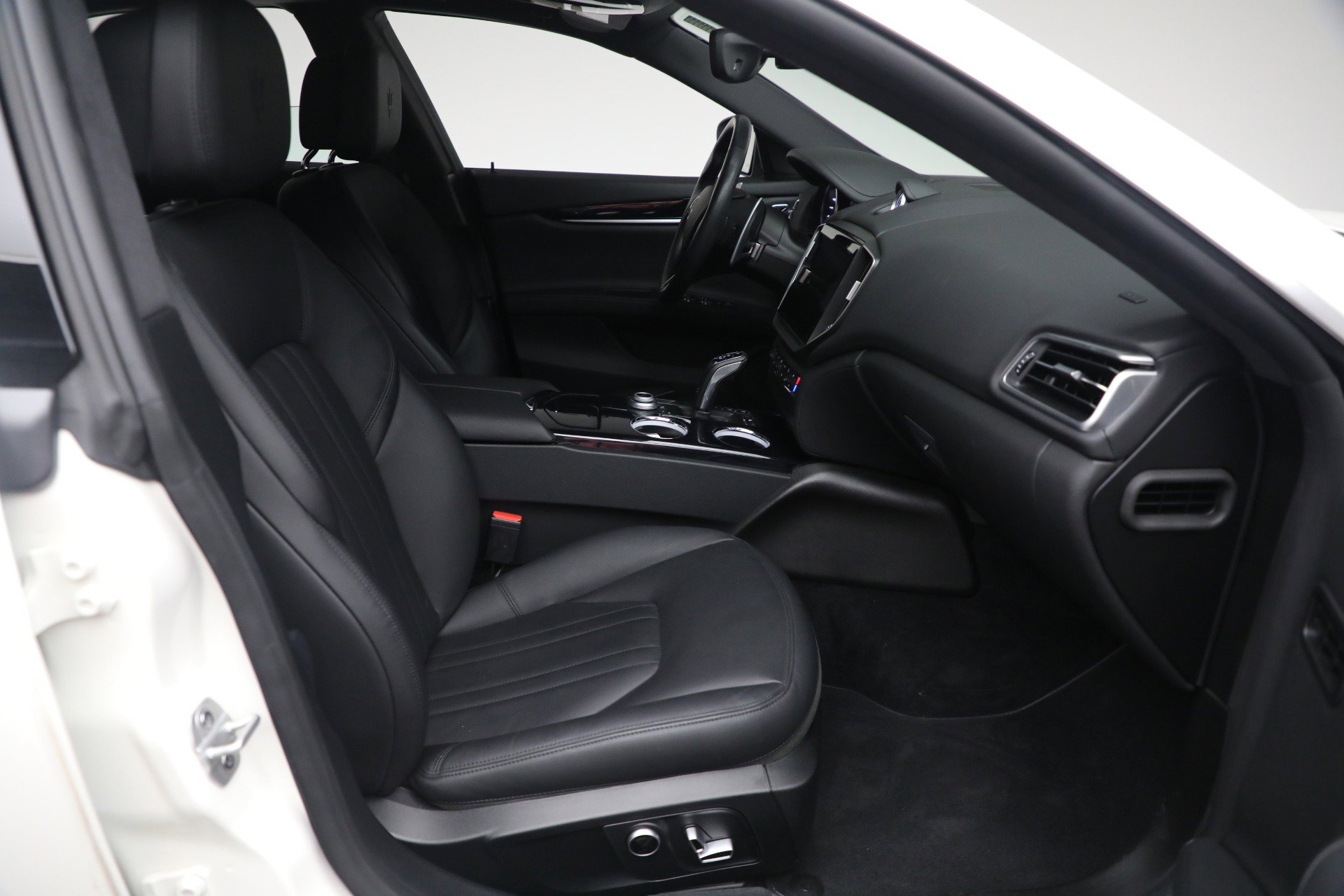 Certified 2022 Maserati Ghibli Modena Q4 image 13