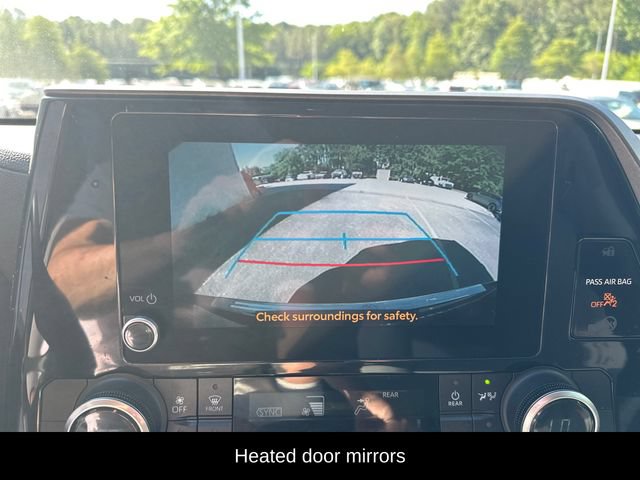 Used 2023 Toyota Highlander L FWD image 23