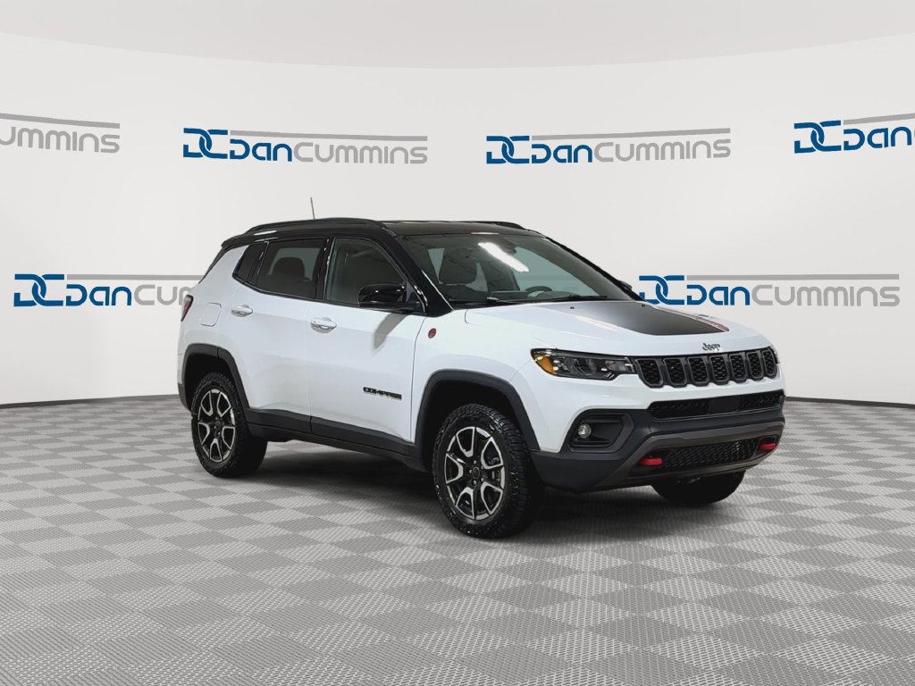 New 2026 Jeep Compass Trailhawk AWD/4WD image 2