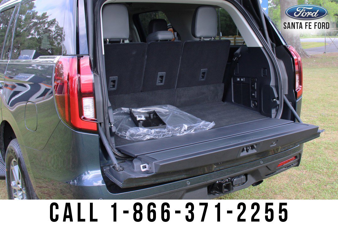 New 2025 Ford Expedition Active image 44