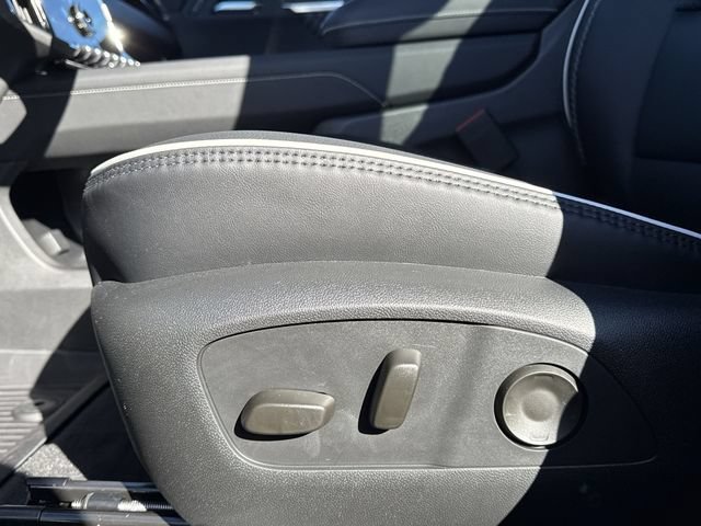 New 2026 GMC Acadia Denali w/ Super Cruise Package FWD image 16