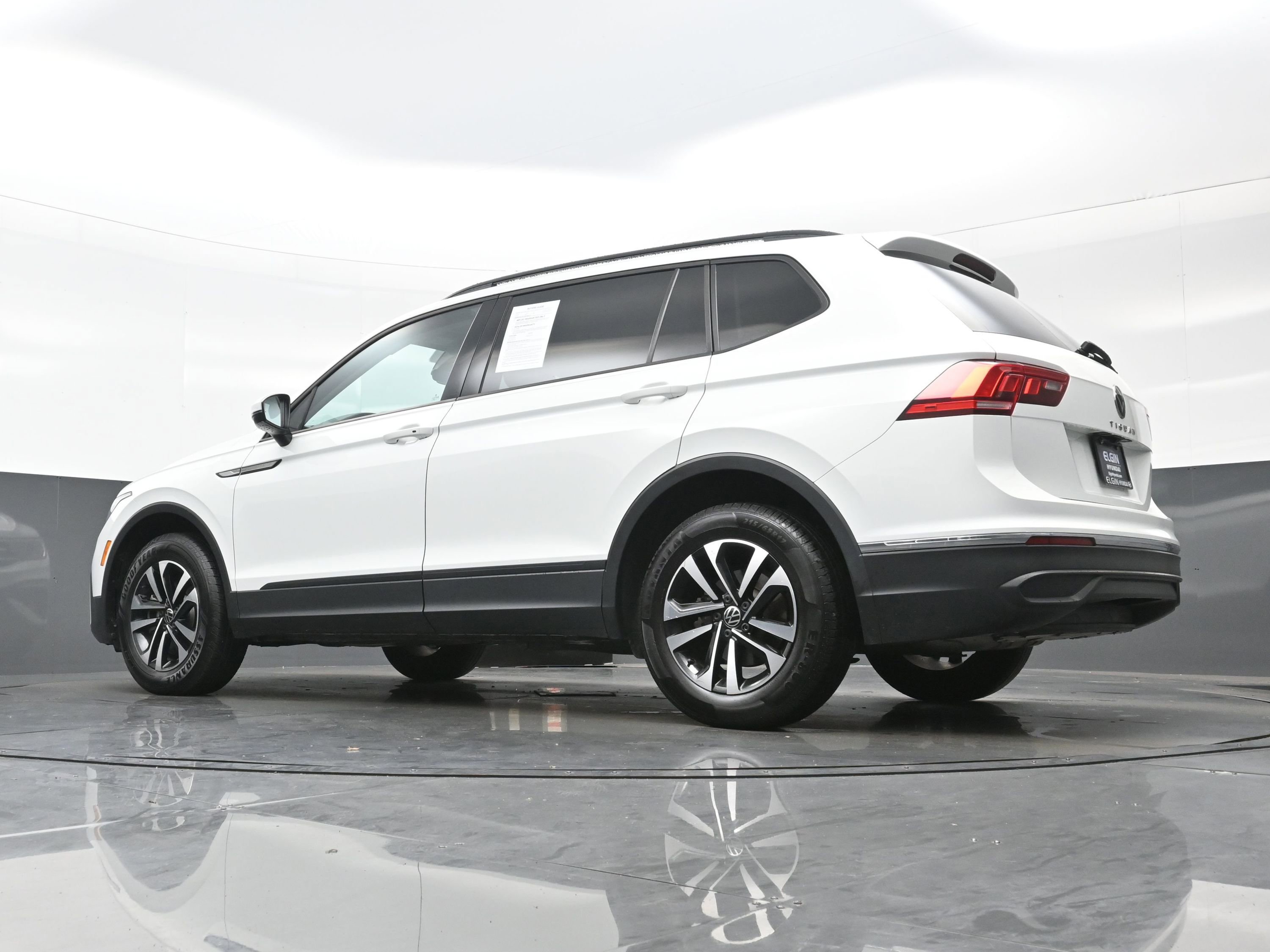 Used 2023 Volkswagen Tiguan S FWD image 26