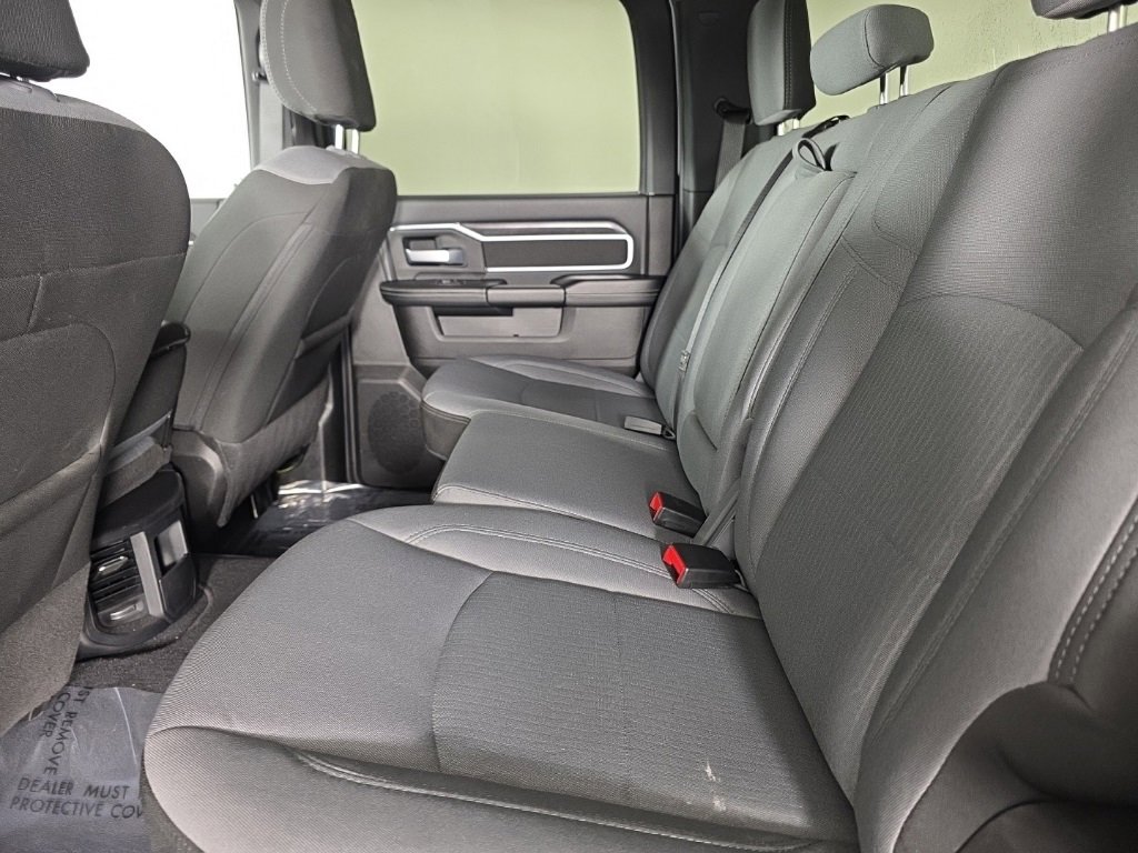 Used 2024 RAM 3500 Big Horn image 32