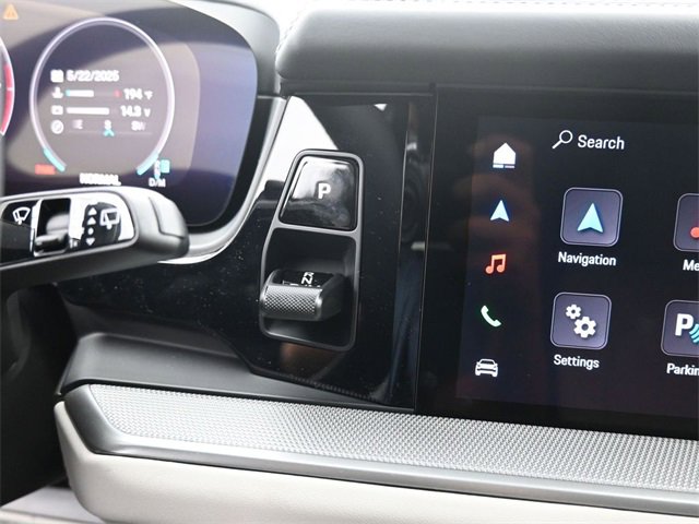 New 2025 Porsche Cayenne image 14