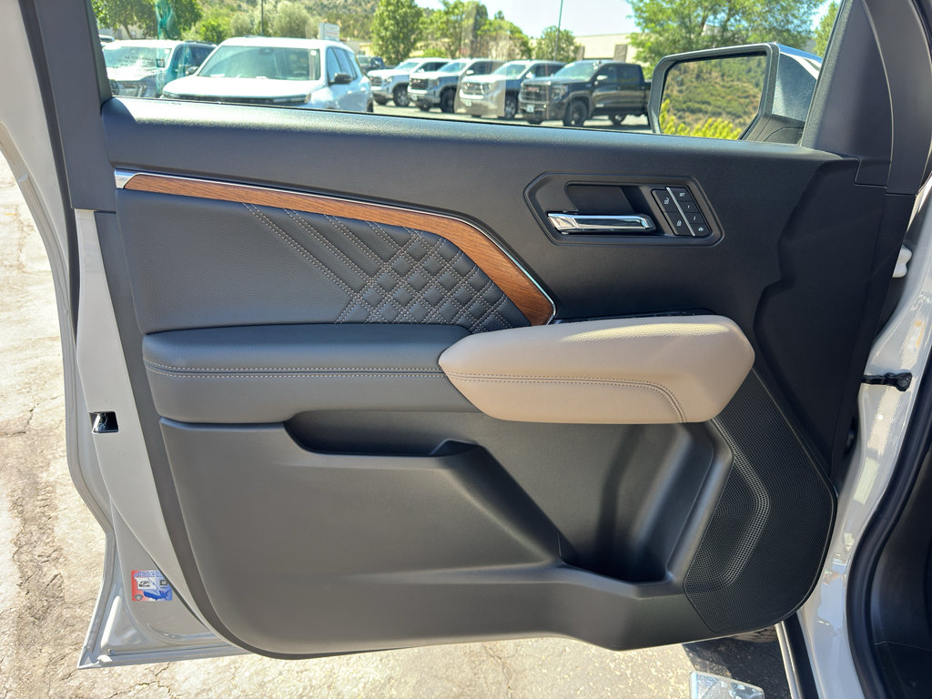 New 2026 GMC Canyon Denali AWD/4WD image 16