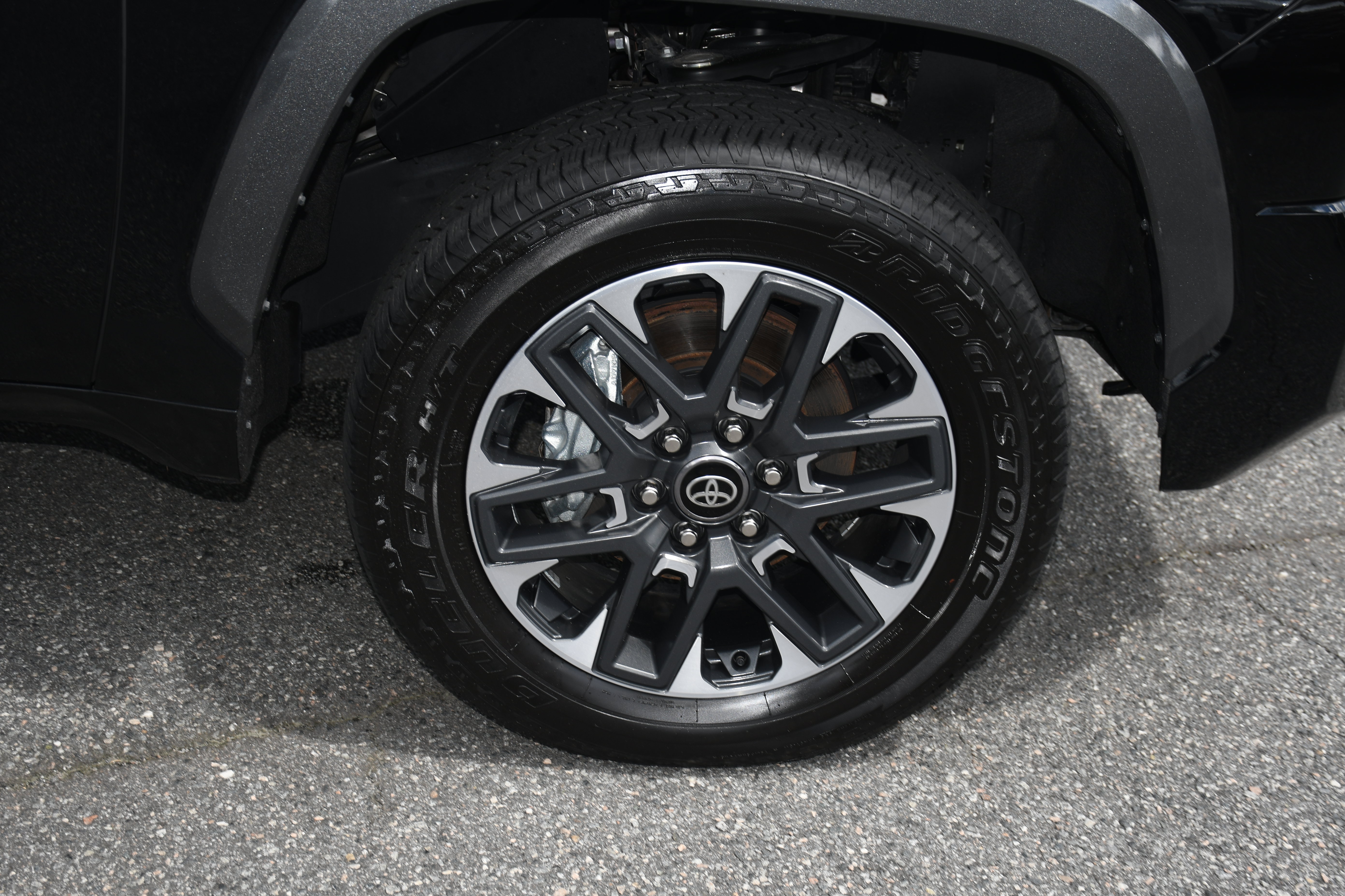 Certified 2025 Toyota Tundra Limited AWD/4WD image 24