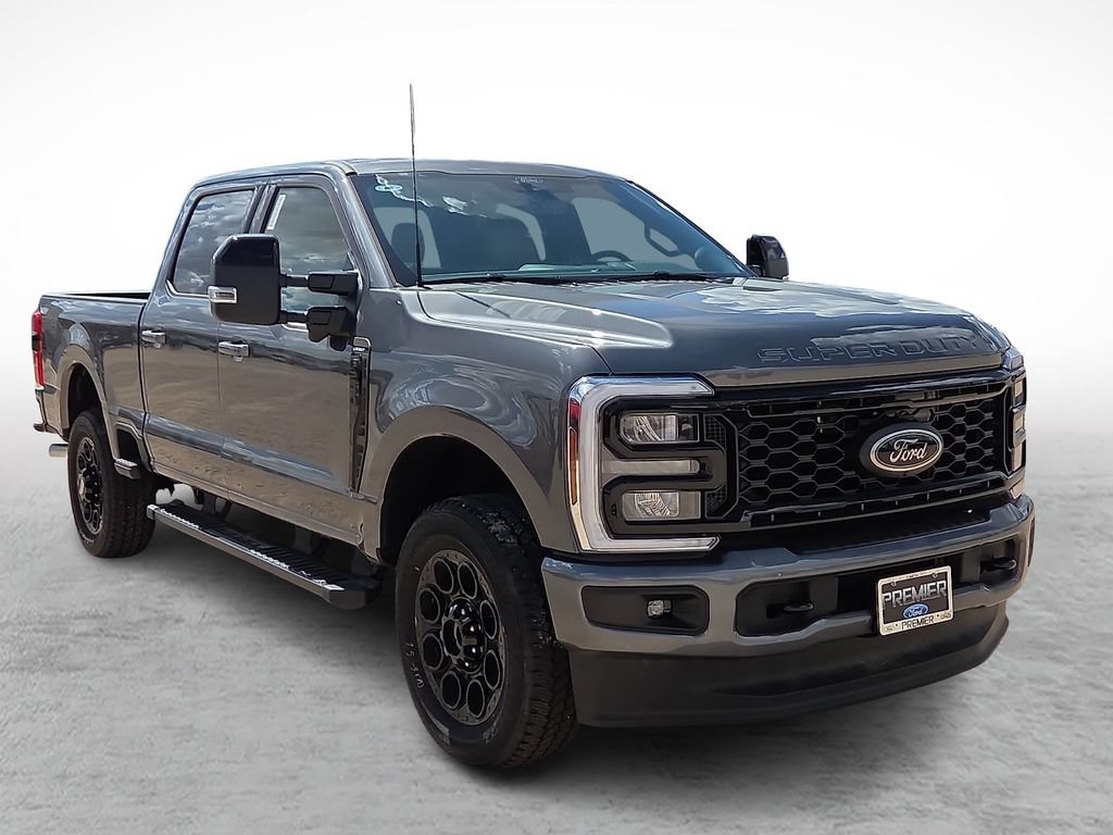 New 2026 Ford F250 Lariat w/ Black Appearance Package AWD/4WD image 1