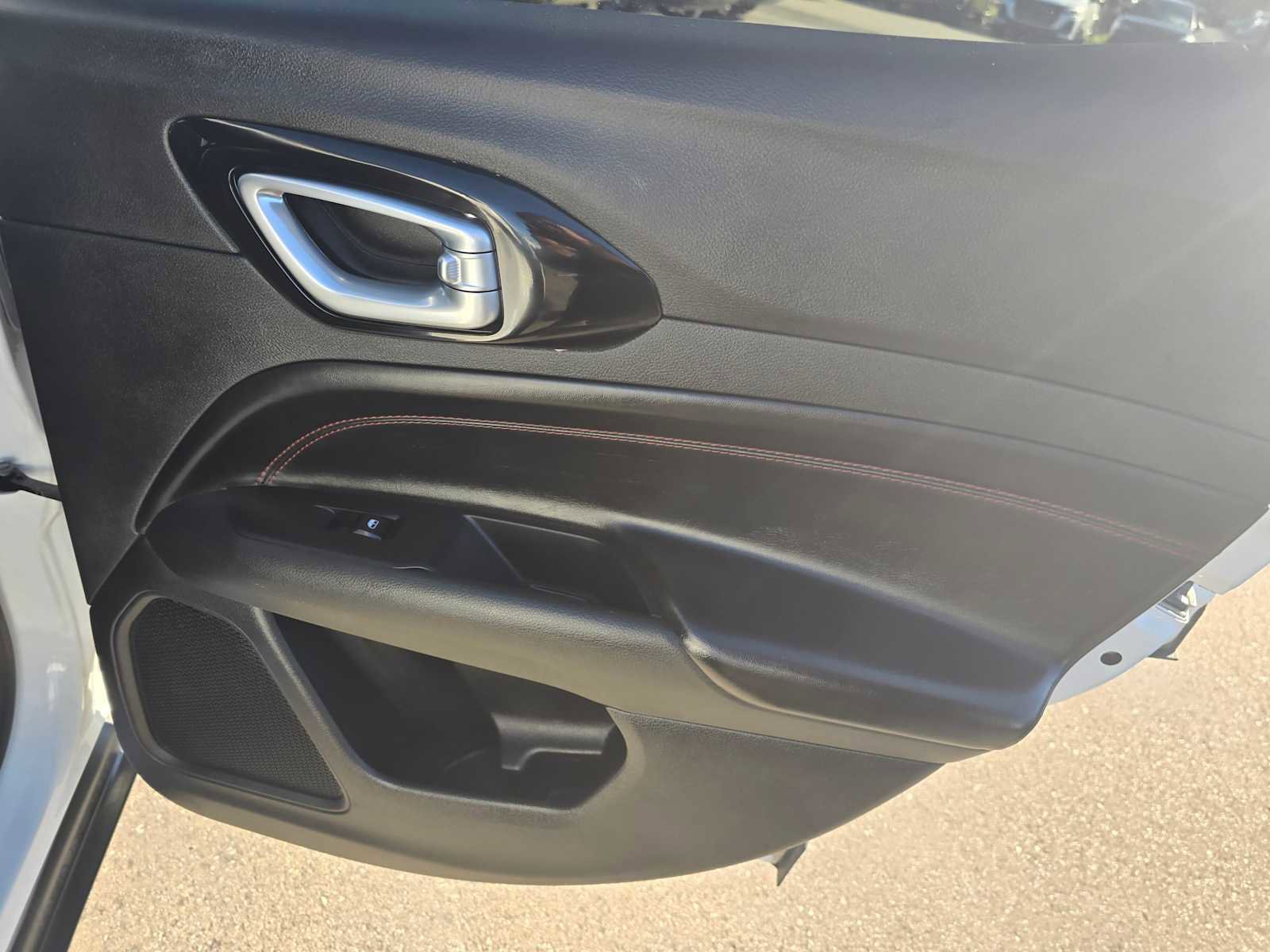 Used 2023 Jeep Compass Trailhawk image 13