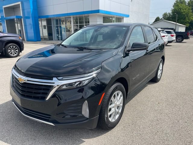 Used 2024 Chevrolet Equinox LT w/ LPO, Floor Liner Package FWD image 2