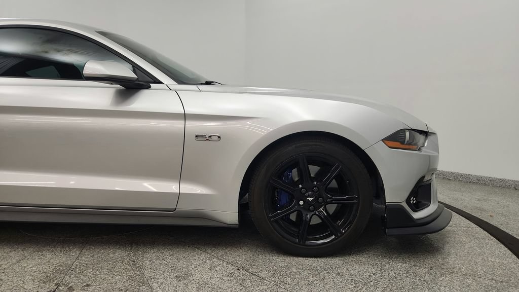 Used 2018 Ford Mustang GT RWD image 15