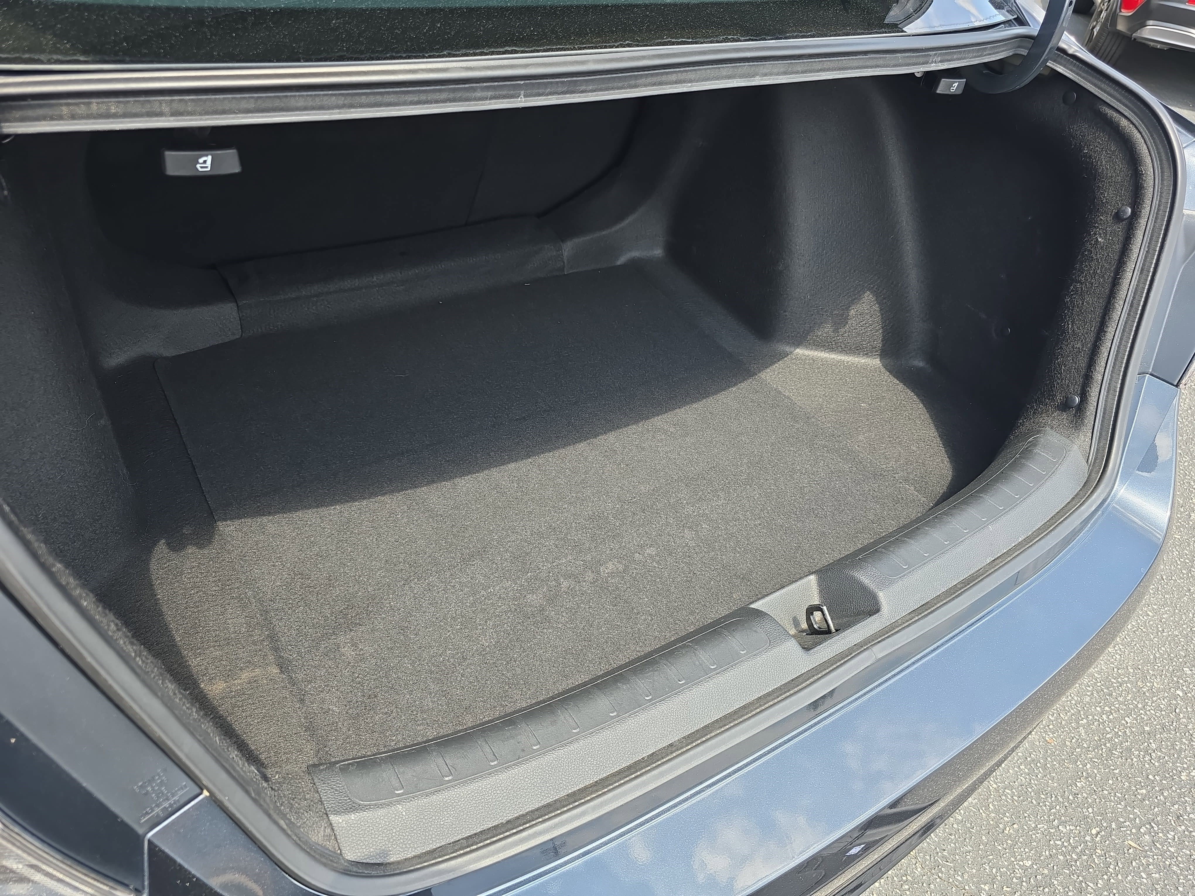 Used 2023 Honda Civic EX image 12