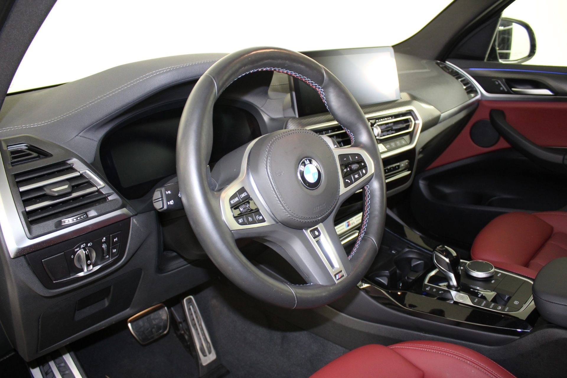 Certified 2024 BMW X3 M40i image 4