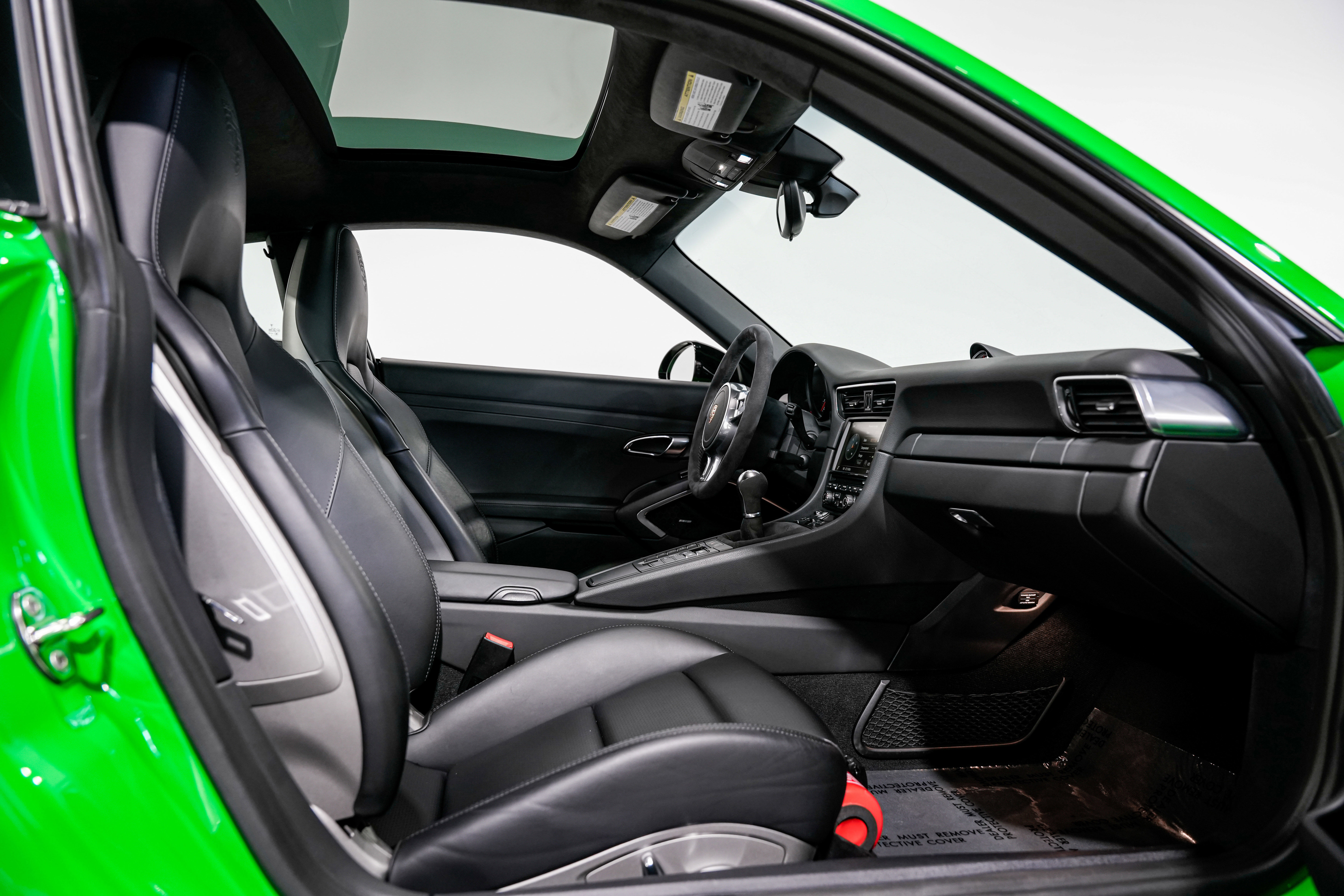 Used 2014 Porsche 911 Carrera 4S image 30