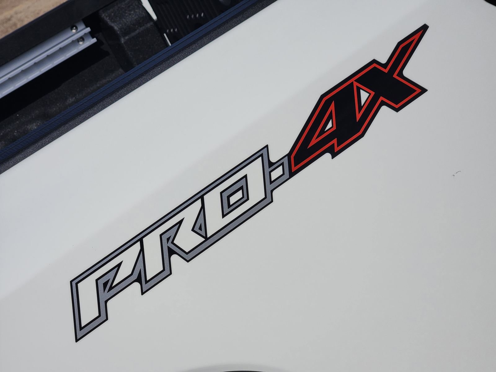 New 2026 Nissan Frontier PRO-4X w/ Pro Premium Package image 12