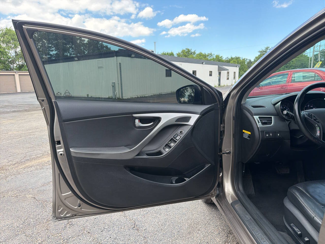 Used 2016 Hyundai Elantra Limited FWD image 21
