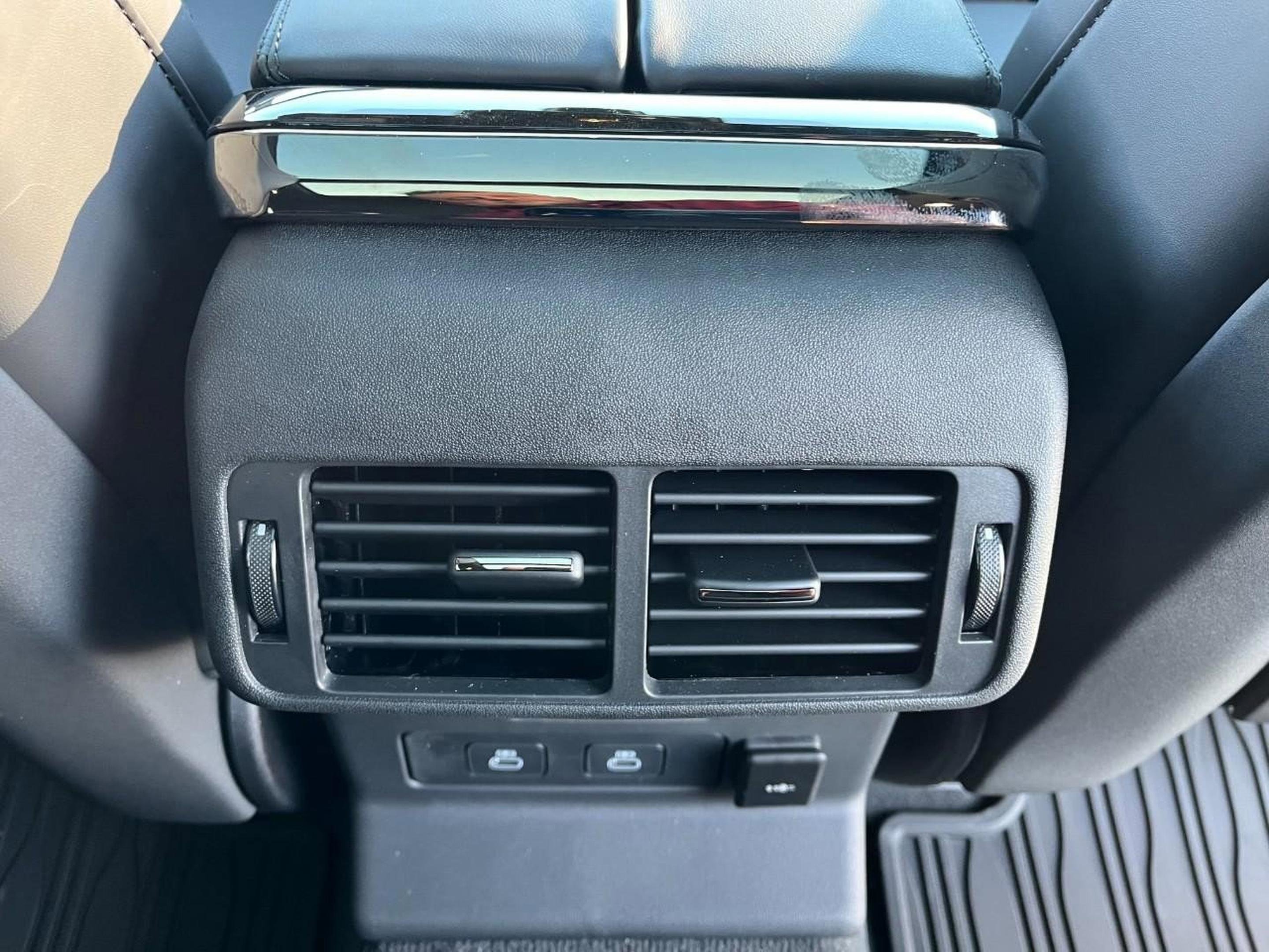 New 2026 Land Rover Range Rover Velar Autobiography image 13