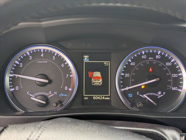Used 2019 Toyota Highlander SE FWD image 11