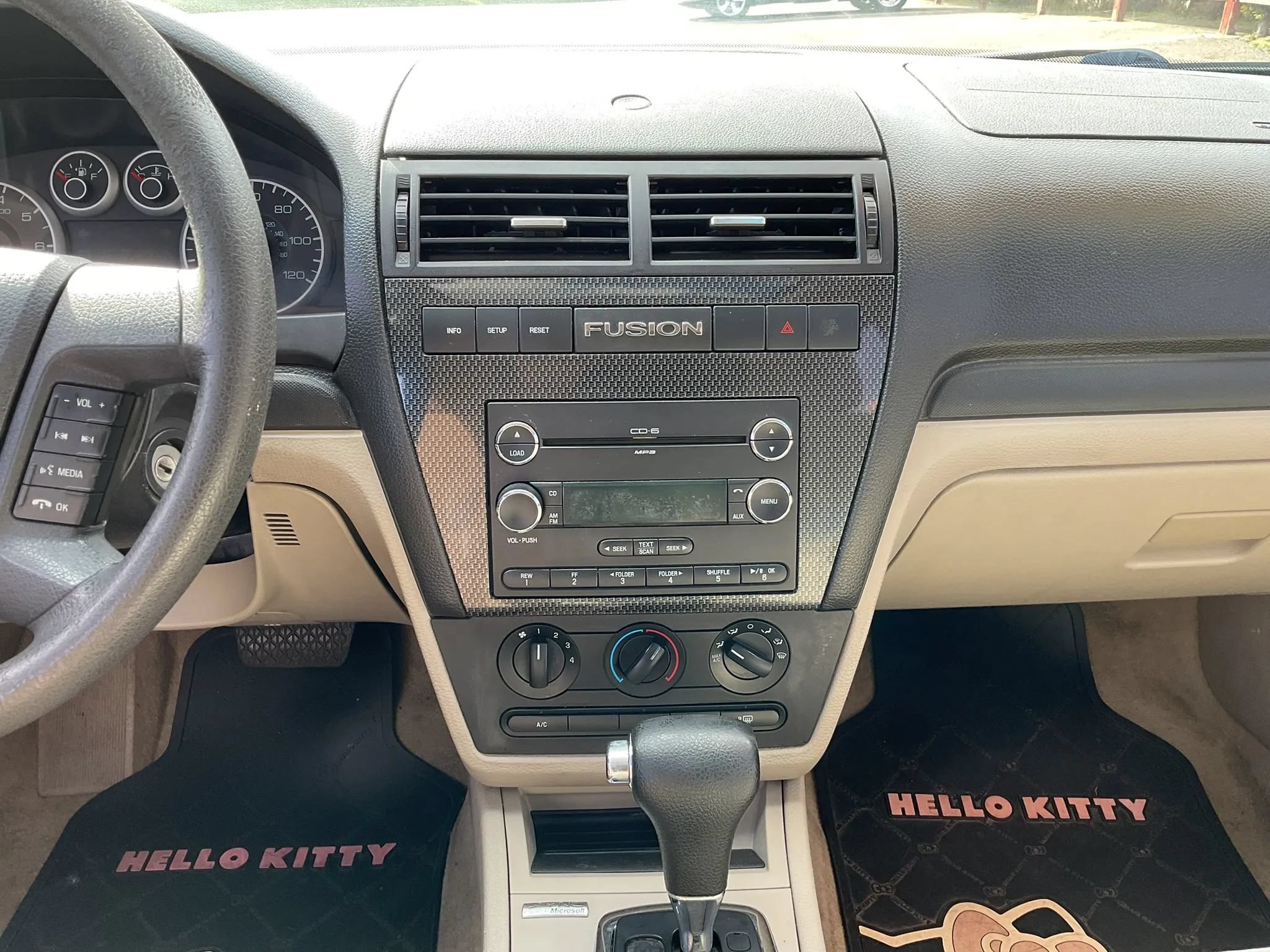 Used 2009 Ford Fusion SE FWD image 17