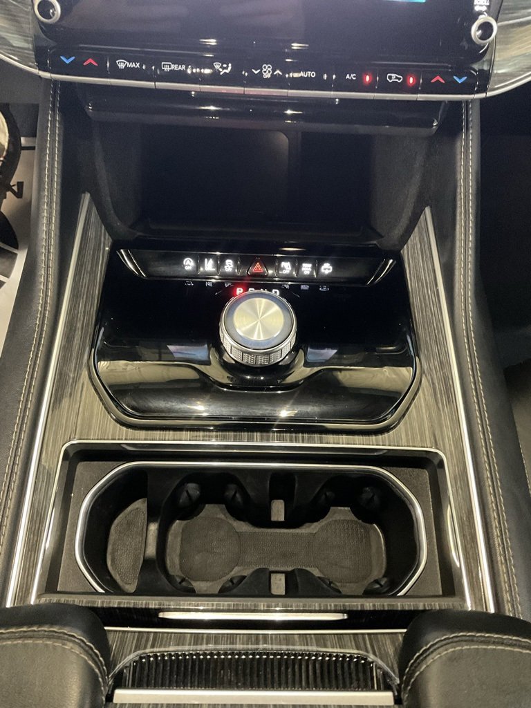 Used 2022 Jeep Wagoneer Series III image 22