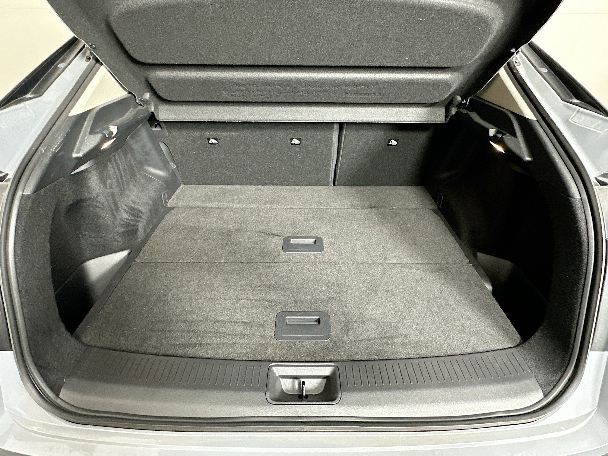 Used 2023 Nissan Ariya AWD image 28